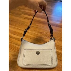 Coach Chelsea Small Shoulder‎ Bag Ivory Pebbled Leather Brown Trim D063-8E99 EUC